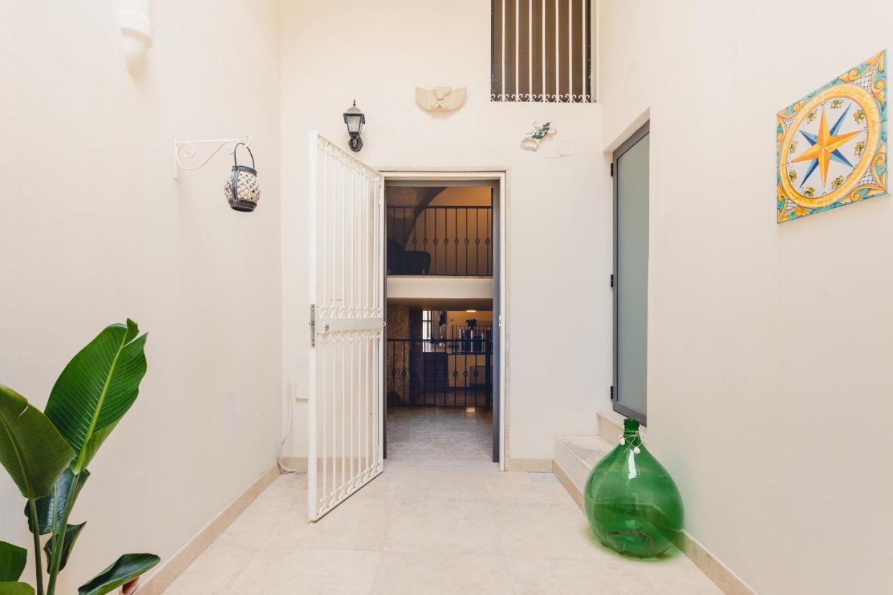 Convivo Apartment Palazzo Galateo Lecce Buitenkant foto